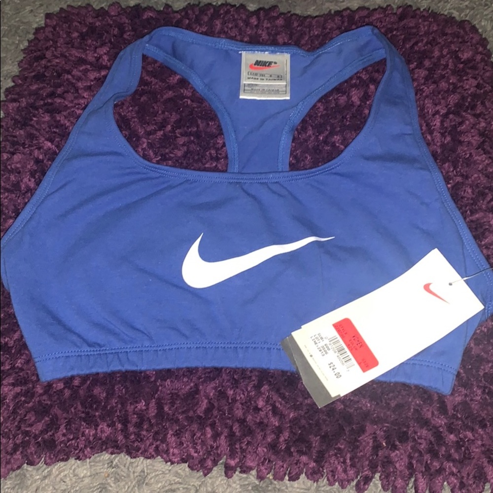 Nike fitness sports bra